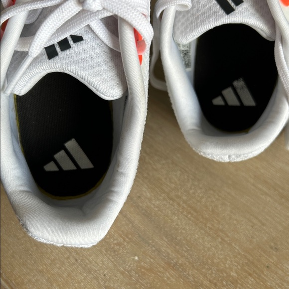 Adidas youth running shoes, white black size 7 - Picture 4 of 10